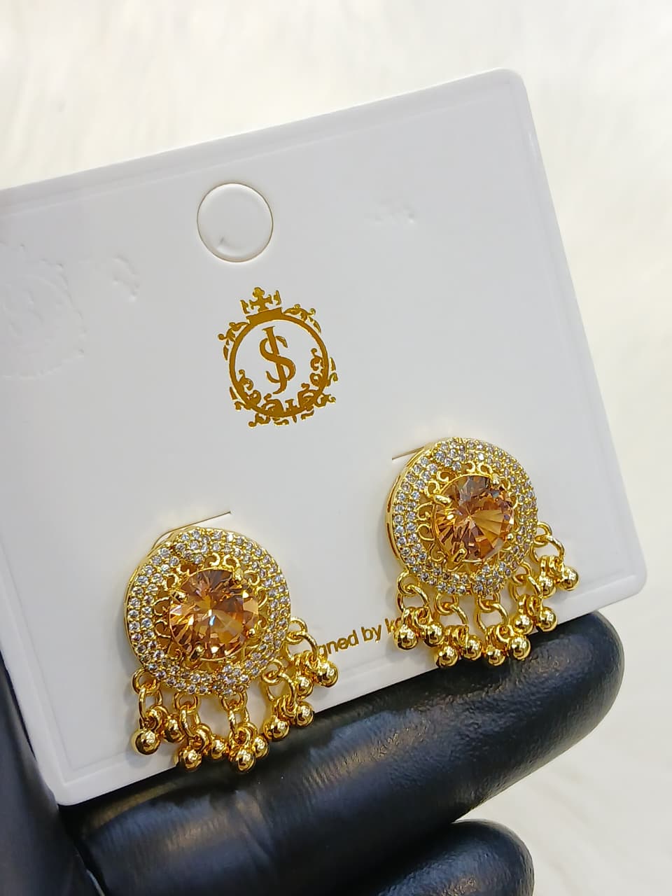 Women's Earing Gold Tops Design